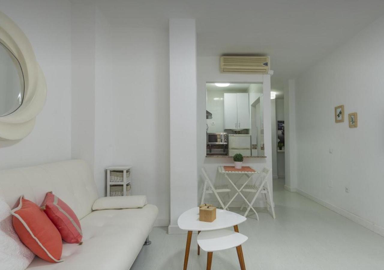 מאלגה Lovely Studio At The City Heart! מראה חיצוני תמונה